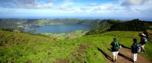 walking in the Azores Lagoa do fogo